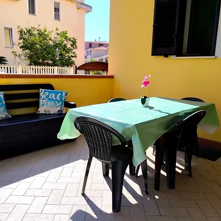 Sadomunostra Lägenhet *